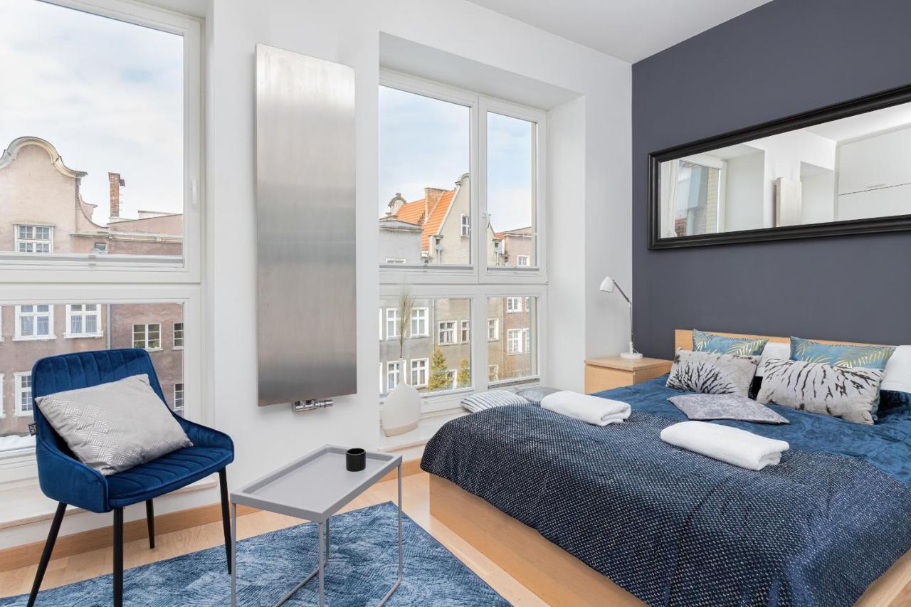 Old Town Neptun By Renters Gdansk